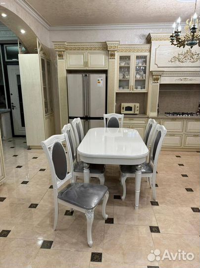 Комплект стол и стулья.Оплата при получении