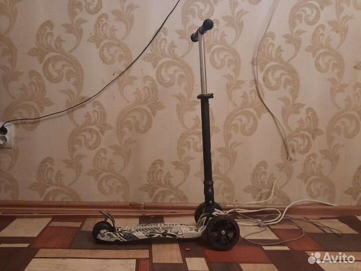 Самокат детский трехколесный светящиеся колеса