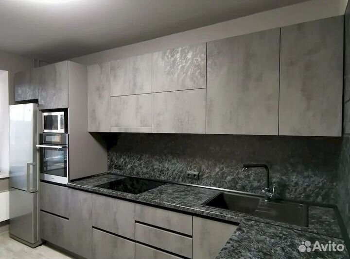 Кухонный гарнитур угловой