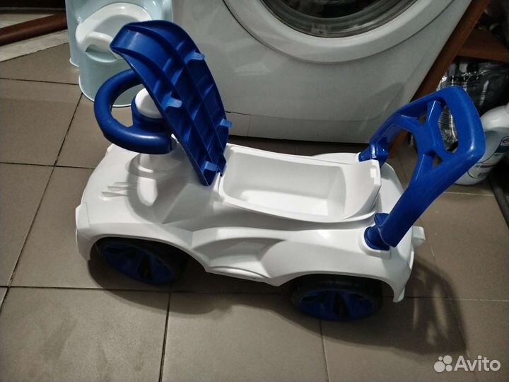 Детская машинка толокар каталка