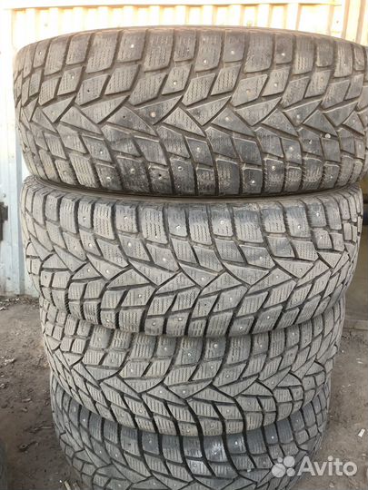 Dunlop Grandtrek AT2 2.25/70 R17