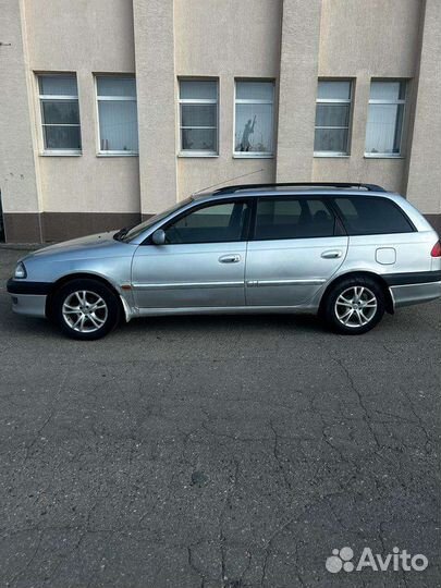 Toyota Avensis 2.0 МТ, 1998, 370 000 км