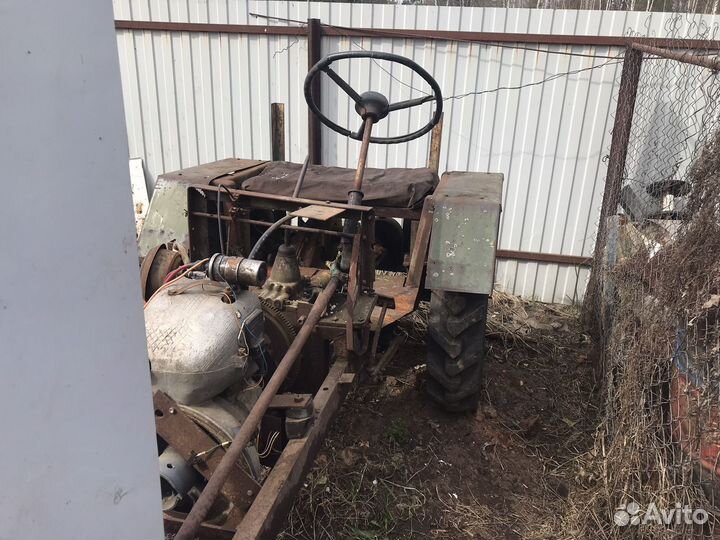 Мини-трактор, 1990