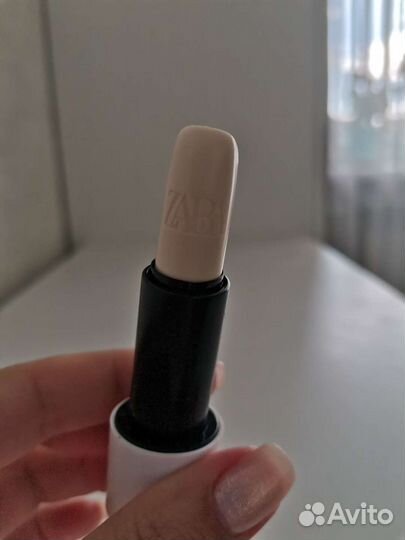 Помада-бальзам Zara