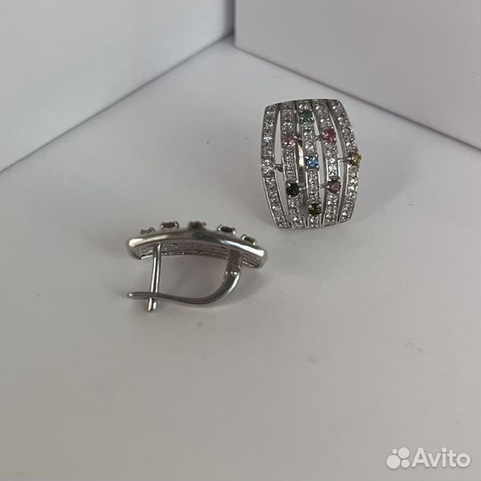 Необычные серьги с турмалином и топазом