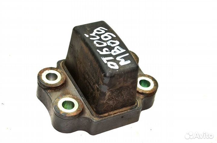 Отбойник, передний мост, нижний mercedes-benz Actr