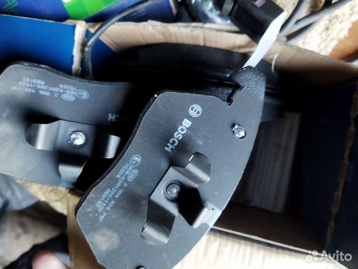 Тормозные колодки bosch