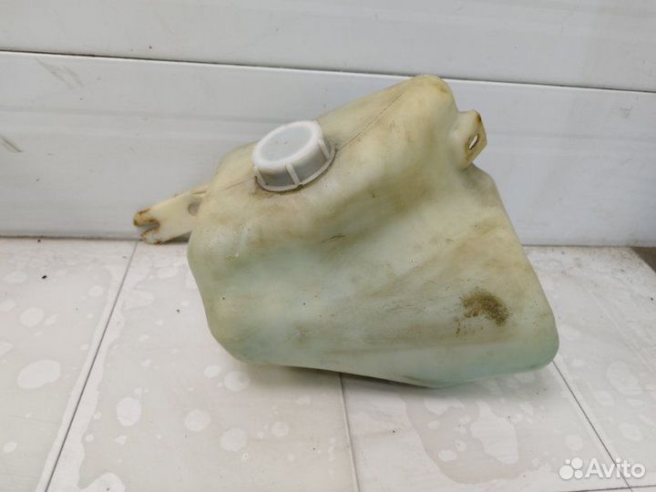 Бачок омывателя Лада Калина 1117 2010