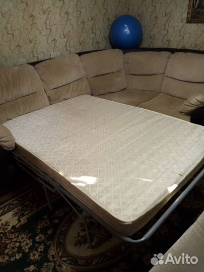 Угловой диван