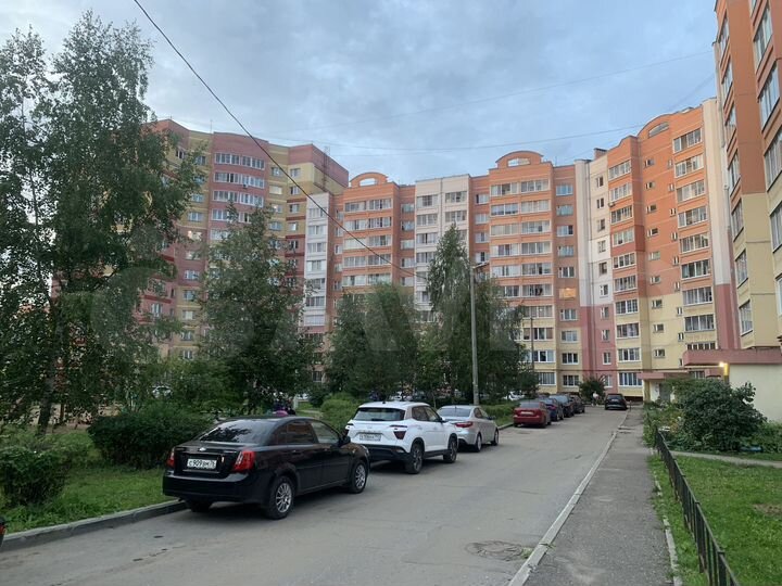 3-к. квартира, 89 м², 4/12 эт.