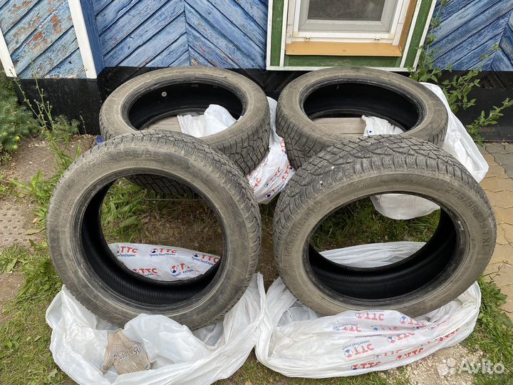 Continental IceContact 2 SUV SSR 225/55 R19