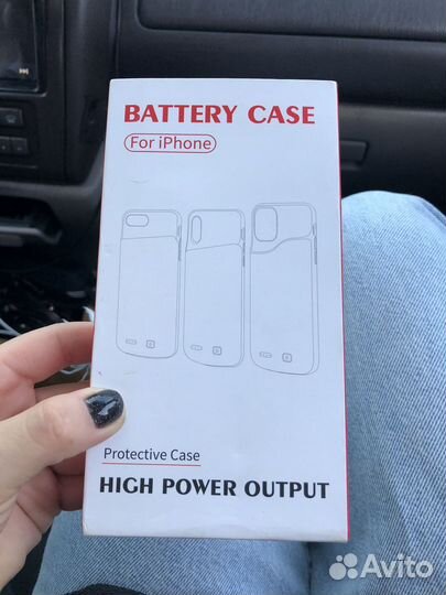 Чехол с зарядкой на iPhone 12