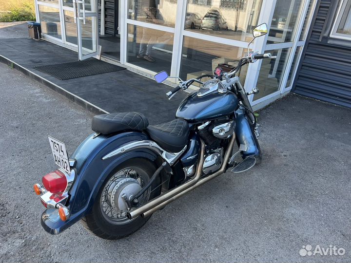 Suzuki intruder800