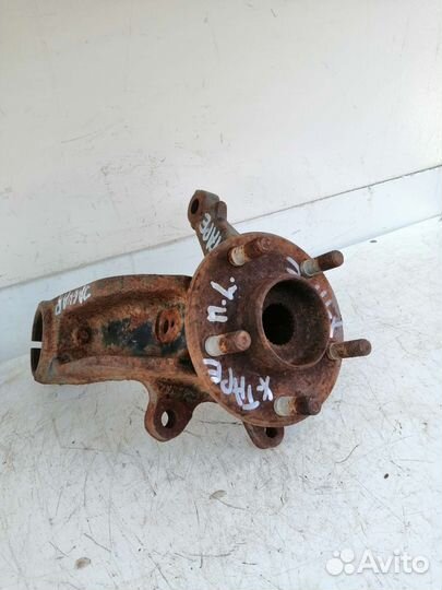 Кулак поворотный левый Jaguar X- Type