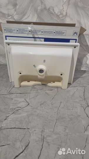 Раковина Cersanit новая 70x45