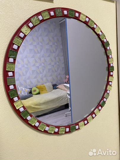 Зеркало круглое в раме