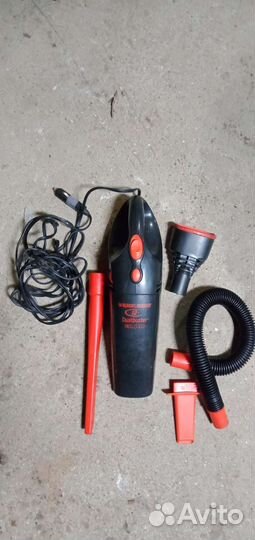 Автомобильный пылесос