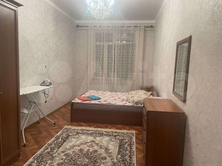 2-к. квартира, 80 м², 3/10 эт.