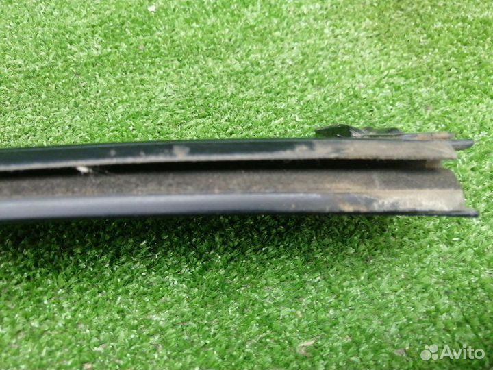 Направляющая стекла задняя левая Ford Fusion CBK