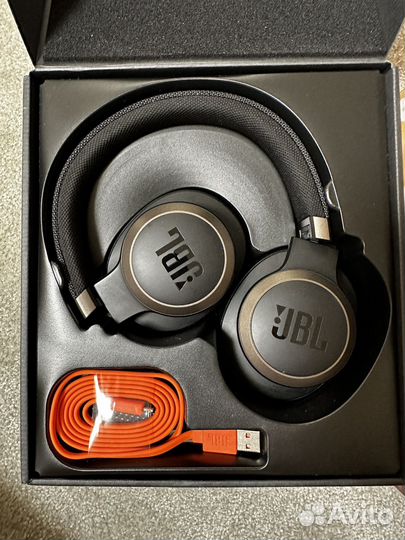 Беспроводные наушники JBL live 650btnc