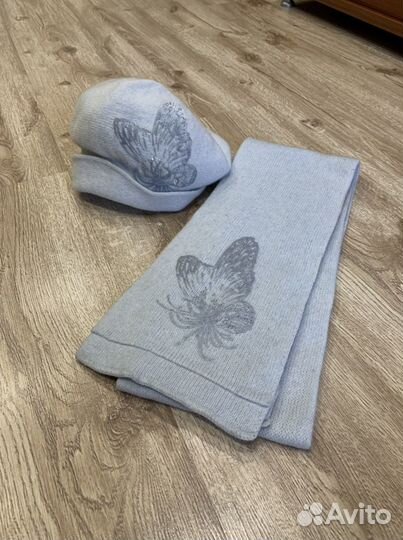 Берет и шарф