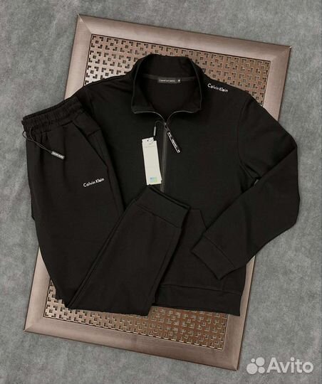 Спортивный костюм ck