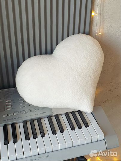 Подушка сердечко подарок