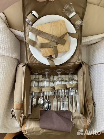 Сумка холодильник с посудой