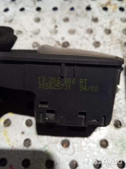 Кнопка стеклоподъемника Opel Corsa