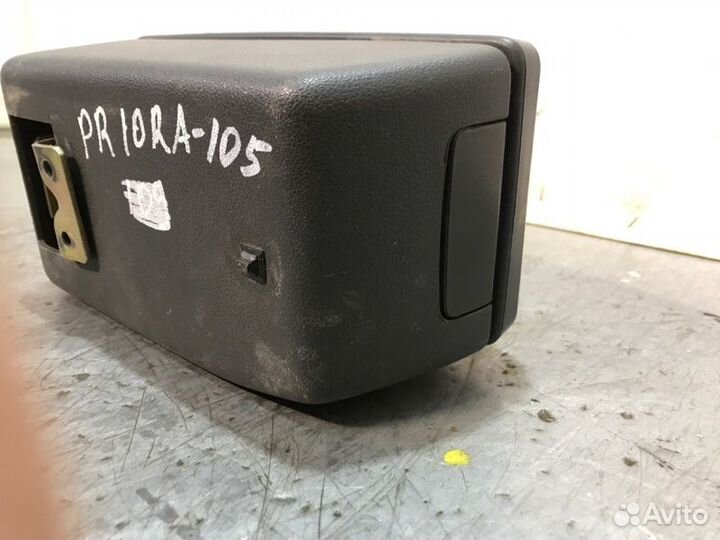 Подлокотник LADA Приора седан 21126 2008