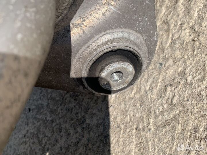 Подрамник w211