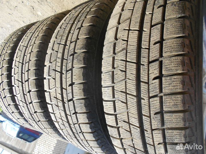 Yokohama Ice Guard IG50+ 215/60 R16