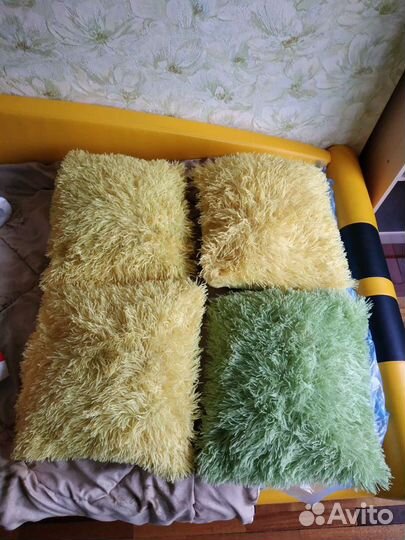 Подушки пушистые 4 шт