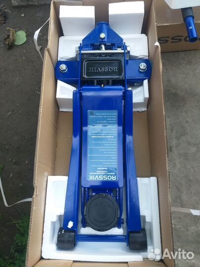 Домкрат подкатной 3 тонны