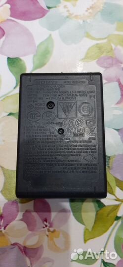 Зарядное устройство Sony bc-csgb под акб 