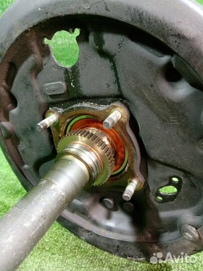 Полуось задний левый Toyota Regius Ace KZH106