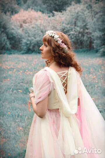 Платье в стиле фэнтези в аренду