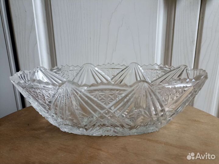 Хрустальная ваза