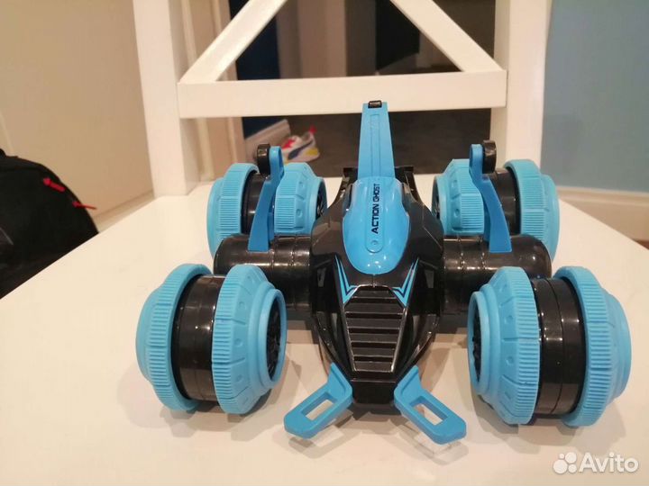 Машинка перевертыш на радиоуправлении