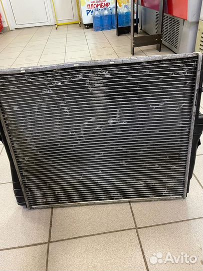 BMW X3 e83 радиатор