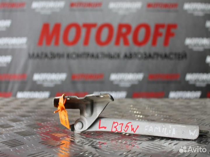 Шарнир капота Фамилия BJ5P левый А109