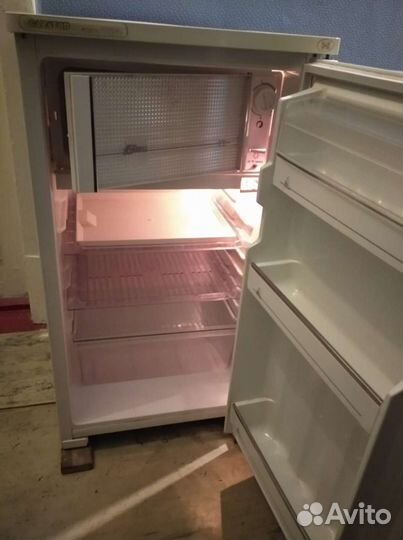 Холодильник Саратов 1225М