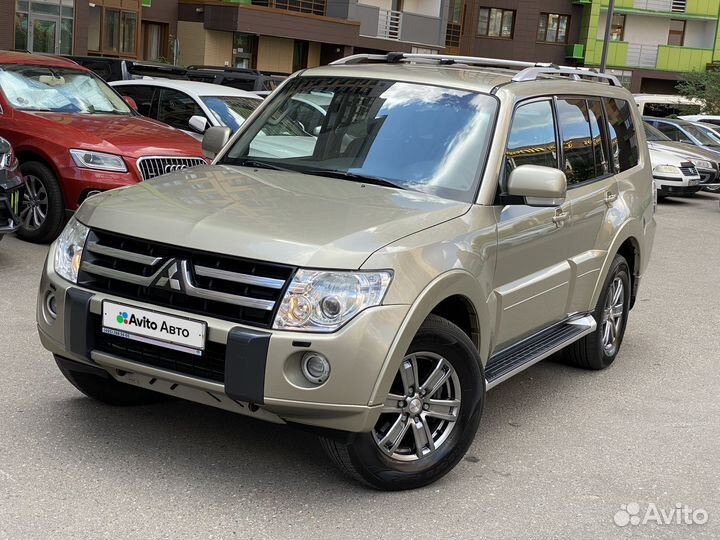 Mitsubishi Pajero 3.2 AT, 2012, 291 563 км