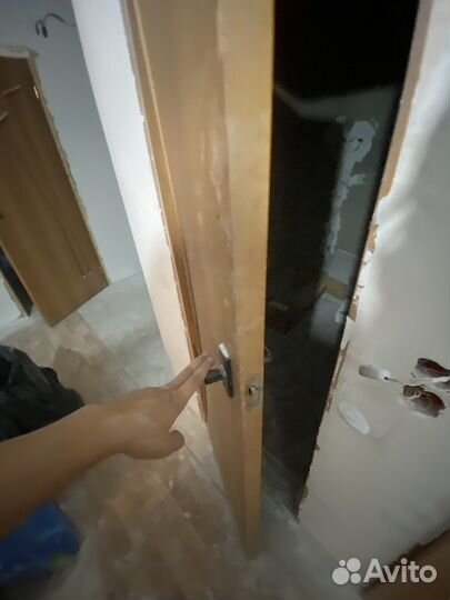 Дверь межкомнатная 600 с коробкой бу