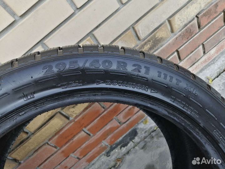 Nokian Tyres Hakkapeliitta 7 295/40 R21