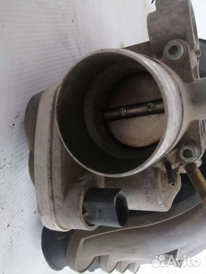 Дроссельная заслонка Audi 1.6. 06B133062