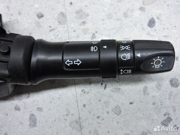 Переключатель поворотов подрулевой Hyundai Solaris