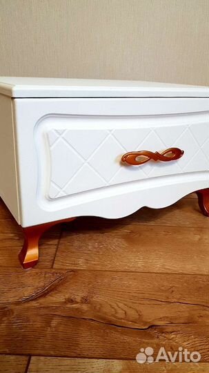 Тумба прикроватная белая бу