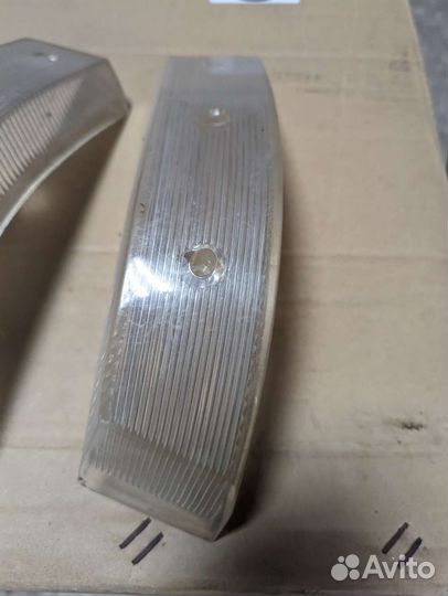 Газ 21 Волга 3 серия стекла в повороты СССР