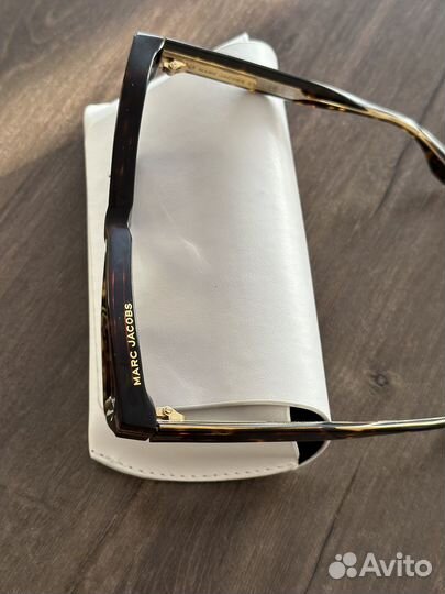 Солнцезащитные очки женские marc jacobs